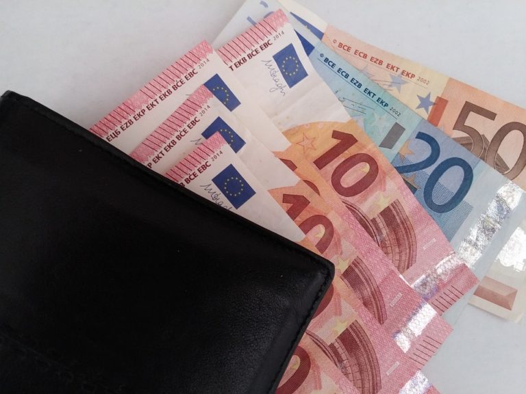 Евро в Молдове упал! Вы уверены? Давайте мы вам докажем, что это не так