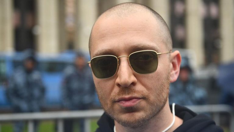 В РФ иноагентами признали рэпера Оксимирона и писателя Дмитрия Глуховского