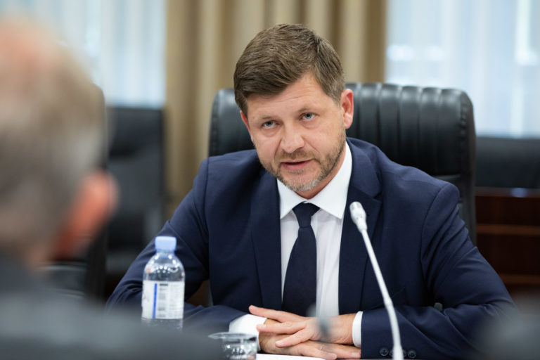 Генсек правительства Молдовы подал в отставку