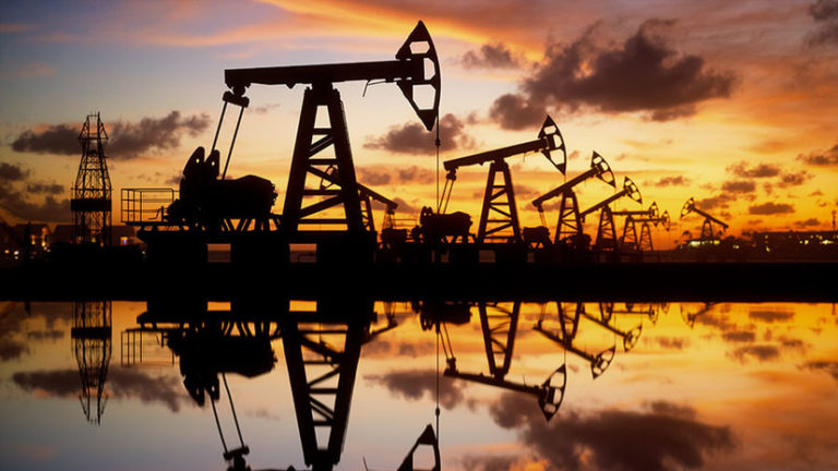 Bloomberg: потолок цен на нефть обходится России в $170 млн в день