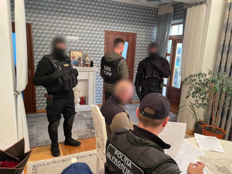 (ФОТО/ВИДЕО) Раскрыта очередная группировка, занимавшаяся перевозкой мужчин из Украины в Молдову