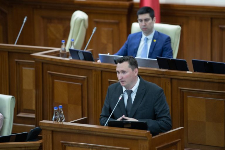 Омбудсмену Молдовы не разрешают посетить Виктора Плешканова, осужденного в Тирасполе за позицию о войне в Украине
