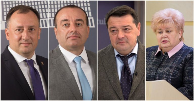 Пятерым депутатам от оппозиции урезали зарплату за пропуск парламентских заседаний