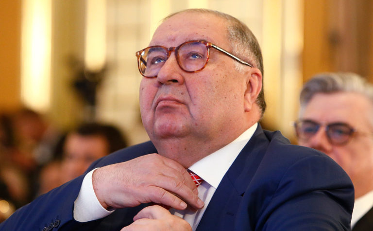 Имущество российского олигарха Алишера Усманова на 2 млрд гривен арестовано в Украине
