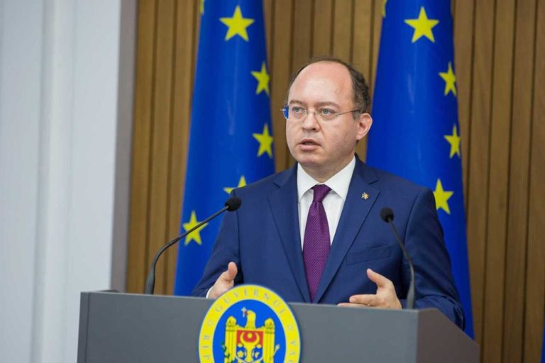 Глава МИД Румынии в Кишинёве заявил, что угрозы вторжения России в Молдову на данный момент нет