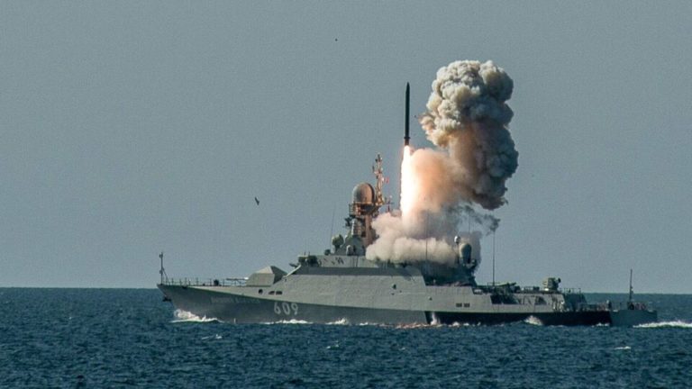 Украинская разведка: России хватит ракет всего на несколько массированных ударов