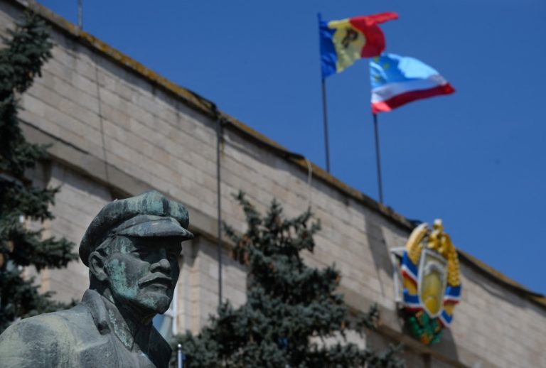 «Репортёры без границ» раскритиковали решение гагаузских депутатов об «аккредитации» журналистов