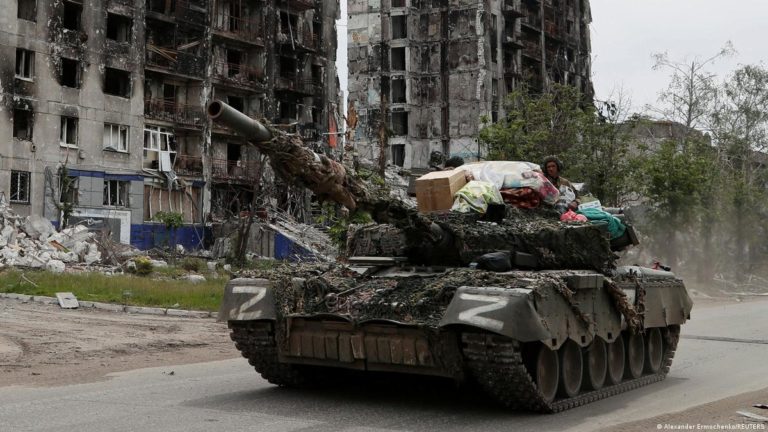 Британская разведка: в 2023 году Россия потратит треть бюджета на войну