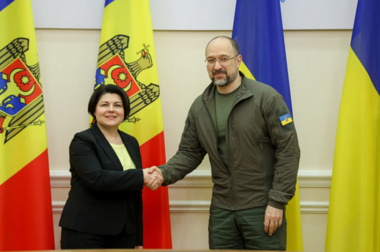 Шмыгаль: Украина и Молдова будут сотрудничать в вопросах ПВО и улучшать пограничный контроль