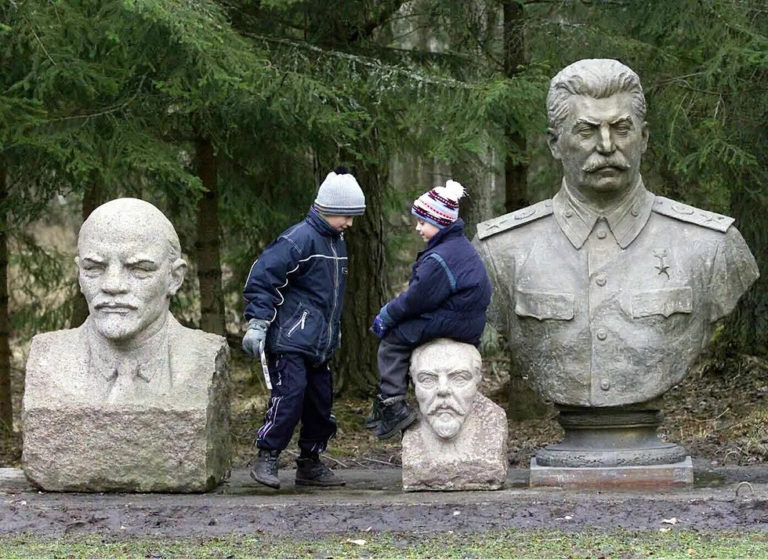100 лет со дня основания Советского Союза — ответы на главные вопросы тех, кто не застал СССР