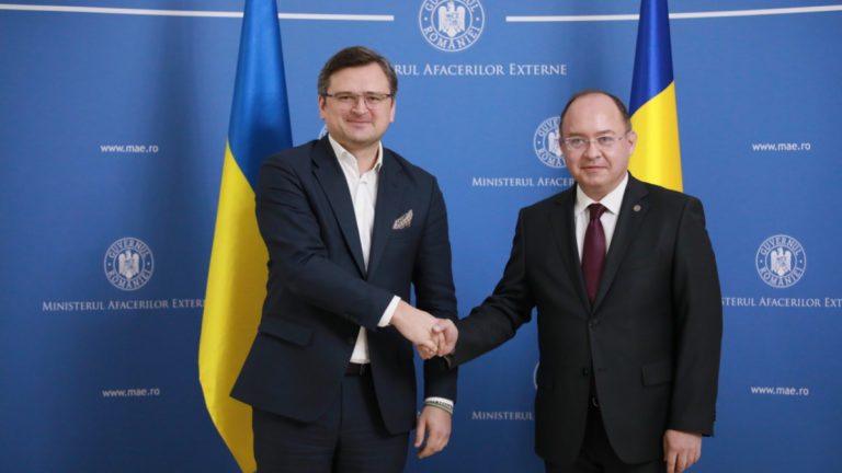 Румыния снова просит Украину признать несуществующим «молдавский язык»