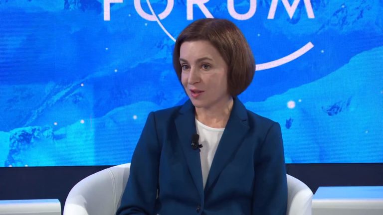 Майя Санду выступила в Давосе: «Мы все должны помочь Украине выиграть эту войну»