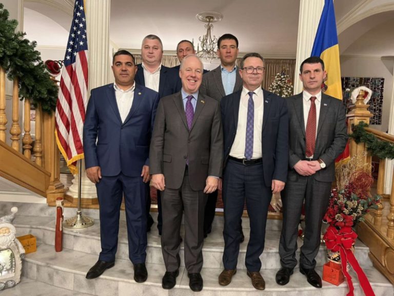 Гагаузские депутаты пожаловались послу США на Кишинев. Нантой: «Это всё так примитивно…»