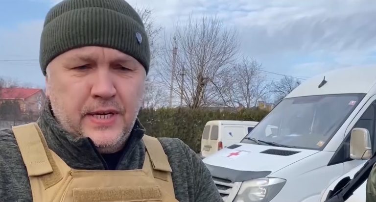 Грузовики с гуманитарной помощью волонтёры из Унген доставили на Донбасс
