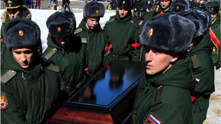 Британская разведка: за последние две недели армия РФ понесла наибольшие потери со времён первой недели вторжения