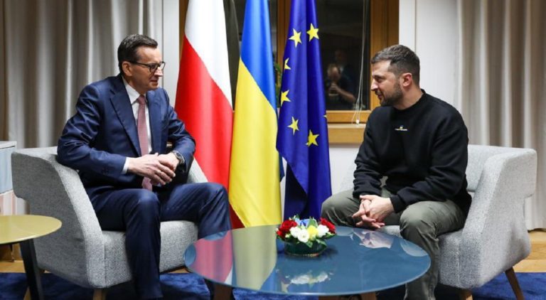 Зеленский: Украина готова помочь Молдове в случае нападения России