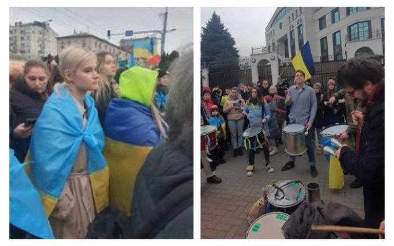 (ВИДЕО/ФОТО) В Кишинёве и Чимишлии прошли митинги против российской агрессии и войны в Украине