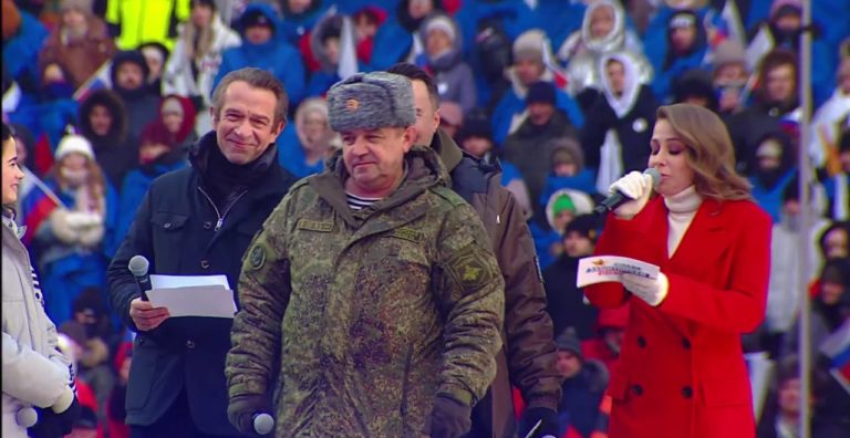 (ФОТО/ВИДЕО) В «Лужниках» проходит митинг-концерт в поддержку войны в Украине, возле стадиона заметили систему ПВО