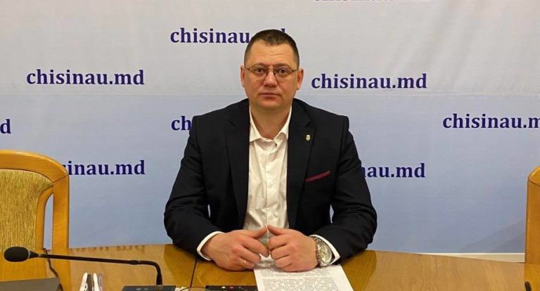 Суд в Украине признал кишиневского советника Вербицкого невиновным по делу о перевозке «патронов для Калашникова»