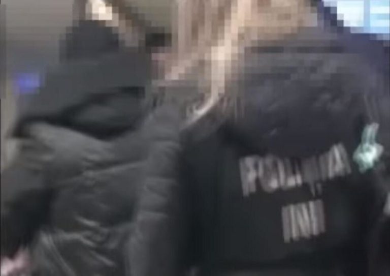 (ВИДЕО) Из России в Молдову экстрадировали обвиняемую в принуждении к проституции