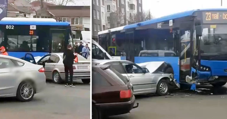 (ВИДЕО) В Кишинёве БМВ врезался в автобус