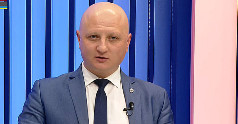 Депутат PAS: закон не позволяет лишить Илана Шора депутатского мандата