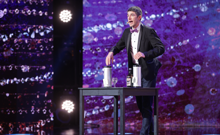 (ВИДЕО) Фокусник из Кагула принял участие в шоу Românii au Talent