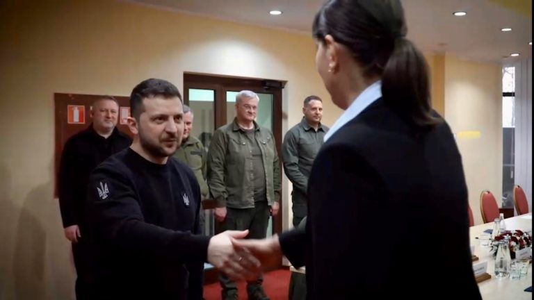 Зеленский встретился с генпрокурорами стран-партнёров Киева и главным прокурором ЕС Лаурой Кевеши