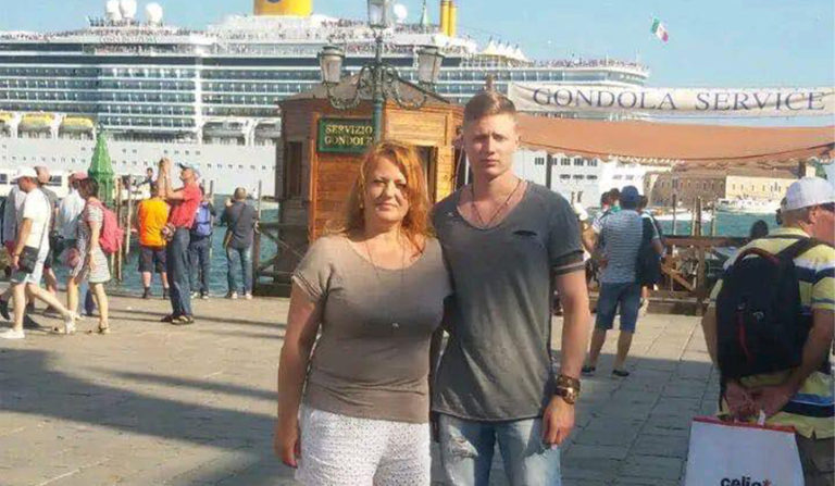 В Италии молдаванка пожертвовала роговицы глаз умершего сына