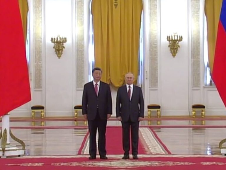 Россия — сырьевая колония Китая и приглашение Путина в Пекин: как проходит визит Си Цзиньпина в Москву