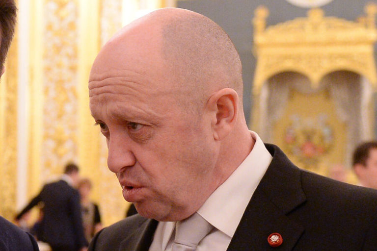 Путин подписал законы, запрещающие «дискредитацию» и «фейки» в адрес наёмников