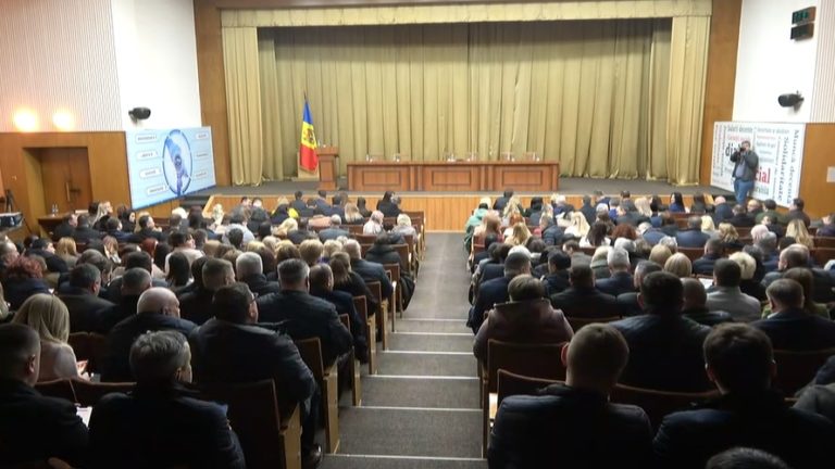 Выборы членов Высшего совета магистратуры снова перенесли — на апрель. Санду созывает Совбез
