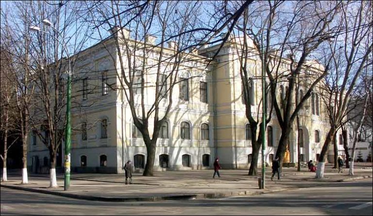 Одно из зданий Национальной библиотеки собираются передать Бессарабской митрополии — Ассоциация библиотекарей выступает против