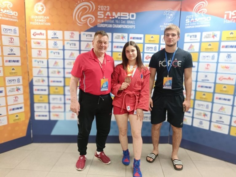(ФОТО) Спортсменка из Гагаузии завоевала бронзу на чемпионате Европы по самбо