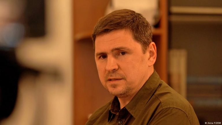 Подоляк обратился к жителям Молдовы: «Не разменивайте свою государственность на дешевый газ»