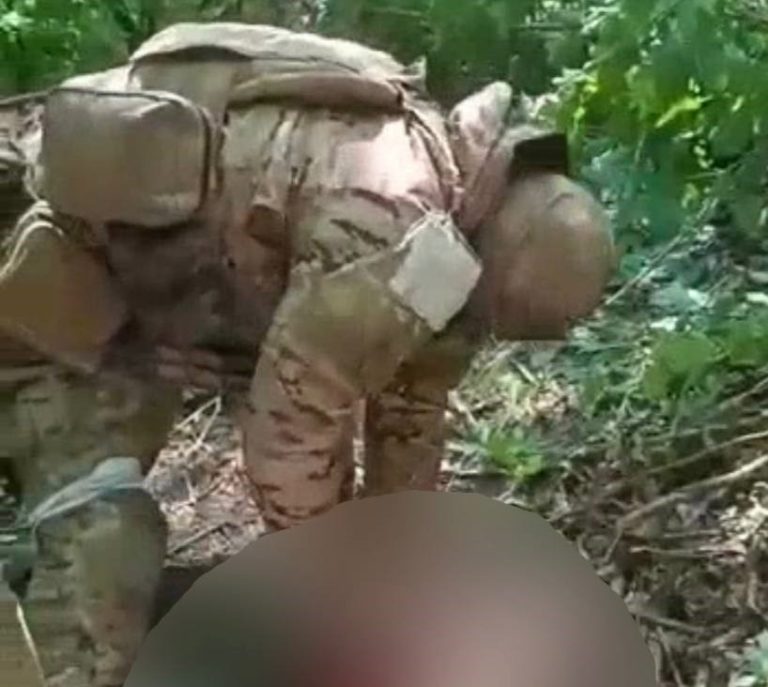 В интернете появилось видео с обезглавливанием украинского военного
