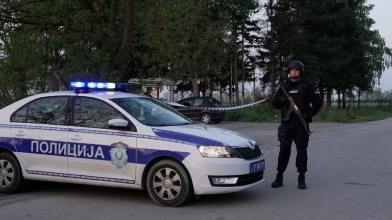 В сербской деревне местный житель расстрелял 8 человек