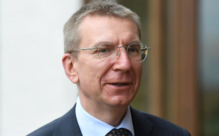 Президентом Латвии избран глава МИД и открытый гей Эдгар Ринкевич
