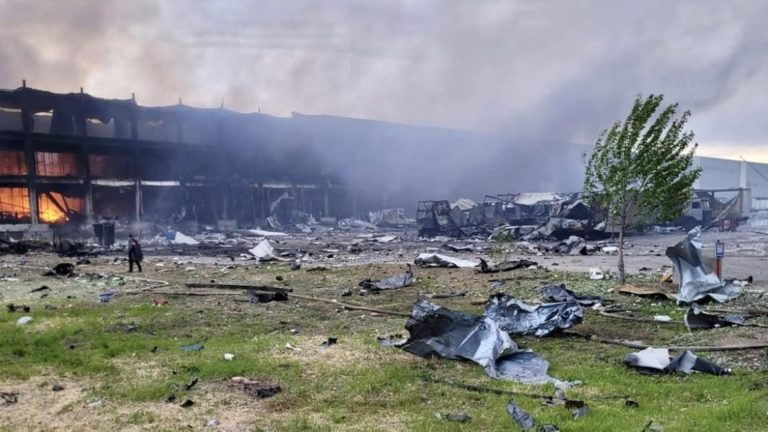 В Одесской области ракетный удар уничтожил склады Красного креста с гуманитарной помощью