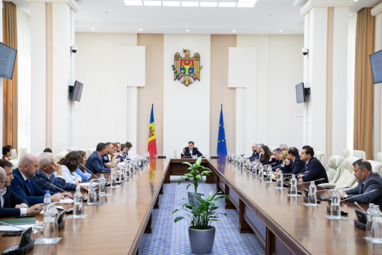 Комиссия по ЧС Молдовы добавила еще 7 человек в санкционный список