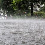 Во всей Молдове объявили желтый код: возможны ливни, град и шквалистый ветер