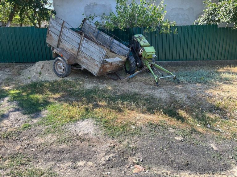 В Чишмикиое мужчина погиб под колёсами своего мотокультиватора