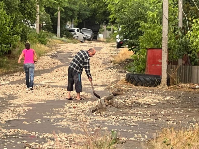В Чадыр-Лунге объявлено ЧП из-за прошедшего ливня. Ущерб на миллионы леев