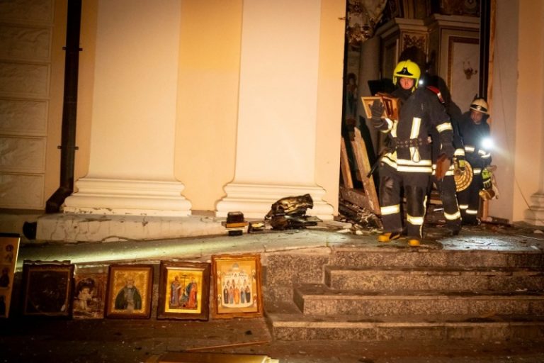 Одесская епархия УПЦ — Патриарху Кириллу: «Благословенная вами ракета прилетела прямо в алтарь храма»