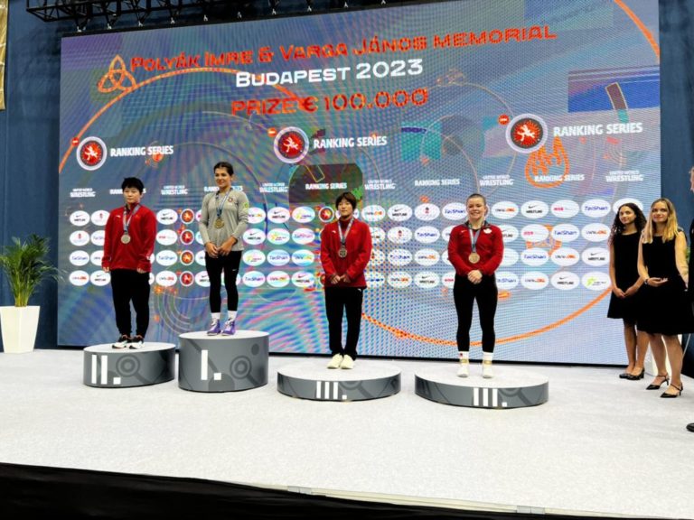 Очередное золото: спортсменка Анастасия Никита выиграла международный турнир по борьбе в Венгрии