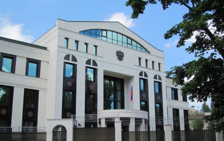 Молдова высылает часть дипломатов РФ из-за шпионажа: посол в ответ пригрозил, Захарова назвала обвинения  «голословными»