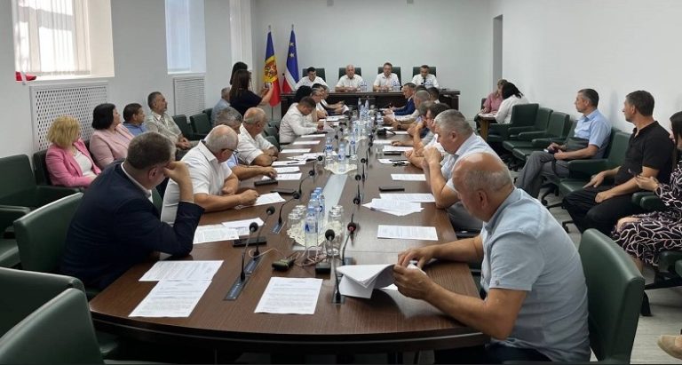 Ситуация SOS: гагаузские депутаты позвали руководство парламента в Комрат. Срок — неделя, что потом? 
