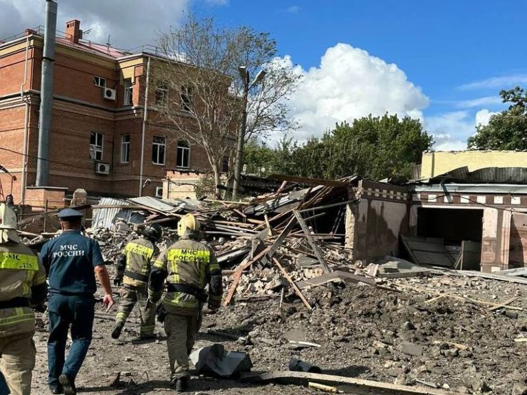 В центре Таганрога из-за взрыва пострадали люди — Москва обвиняет Киев в ракетном ударе