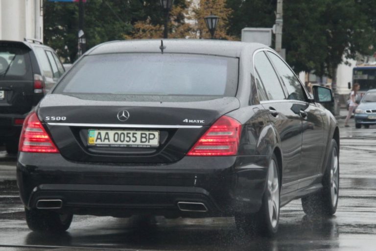 Два вопроса об украинских авто в Молдове: сколько могут находиться и как пройти техосмотр 