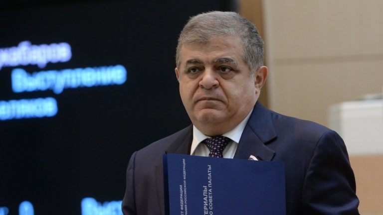Российский сенатор призвал ограничить въезд в РФ для молдован и пробить коридор в Приднестровье